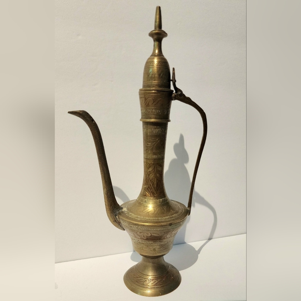 Vntg Brass Ewer 12"